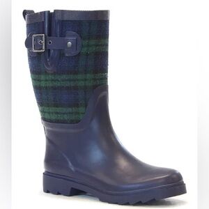 Chooka Women’s Euro Plaid Mid Rain Boots Navy &
Green Plaid, Size 6